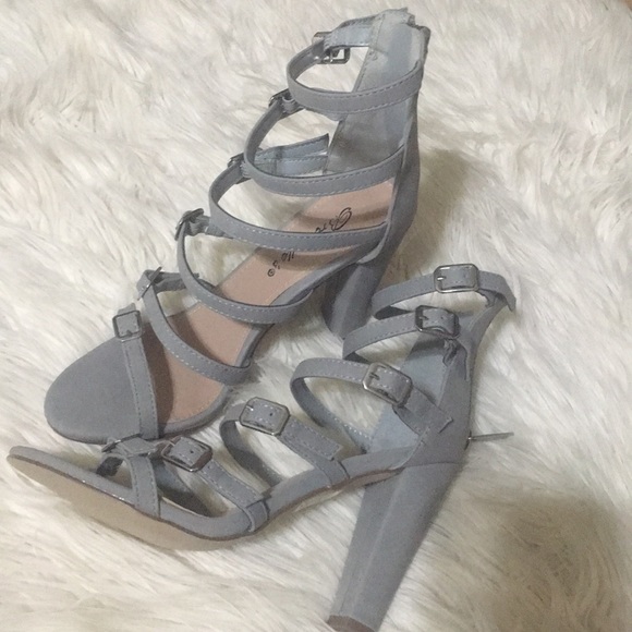 NWOT Caged sandals block heel - Picture 2 of 4